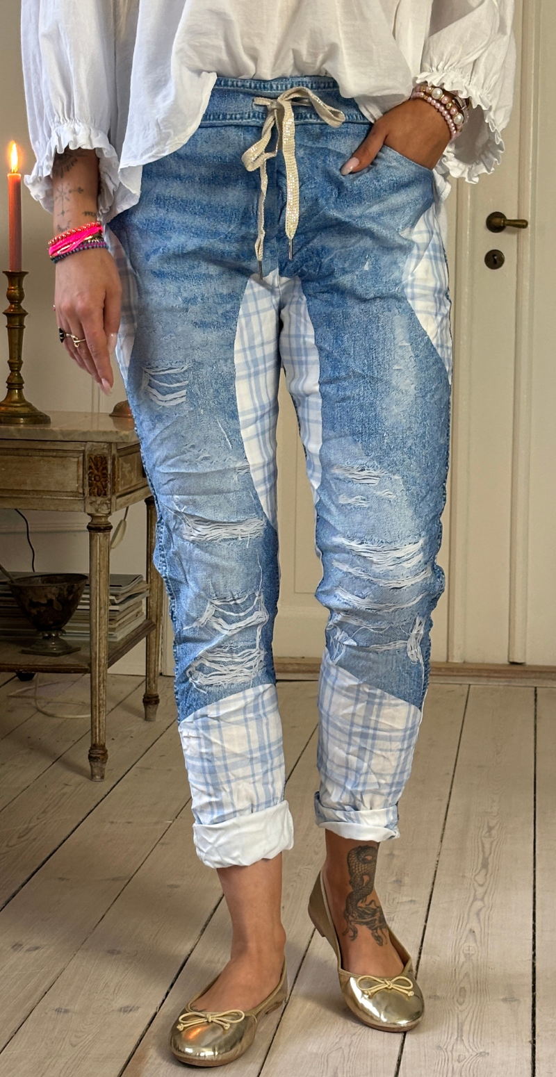 Sisse bukser i denimlook med ternede detaljer Likelondon