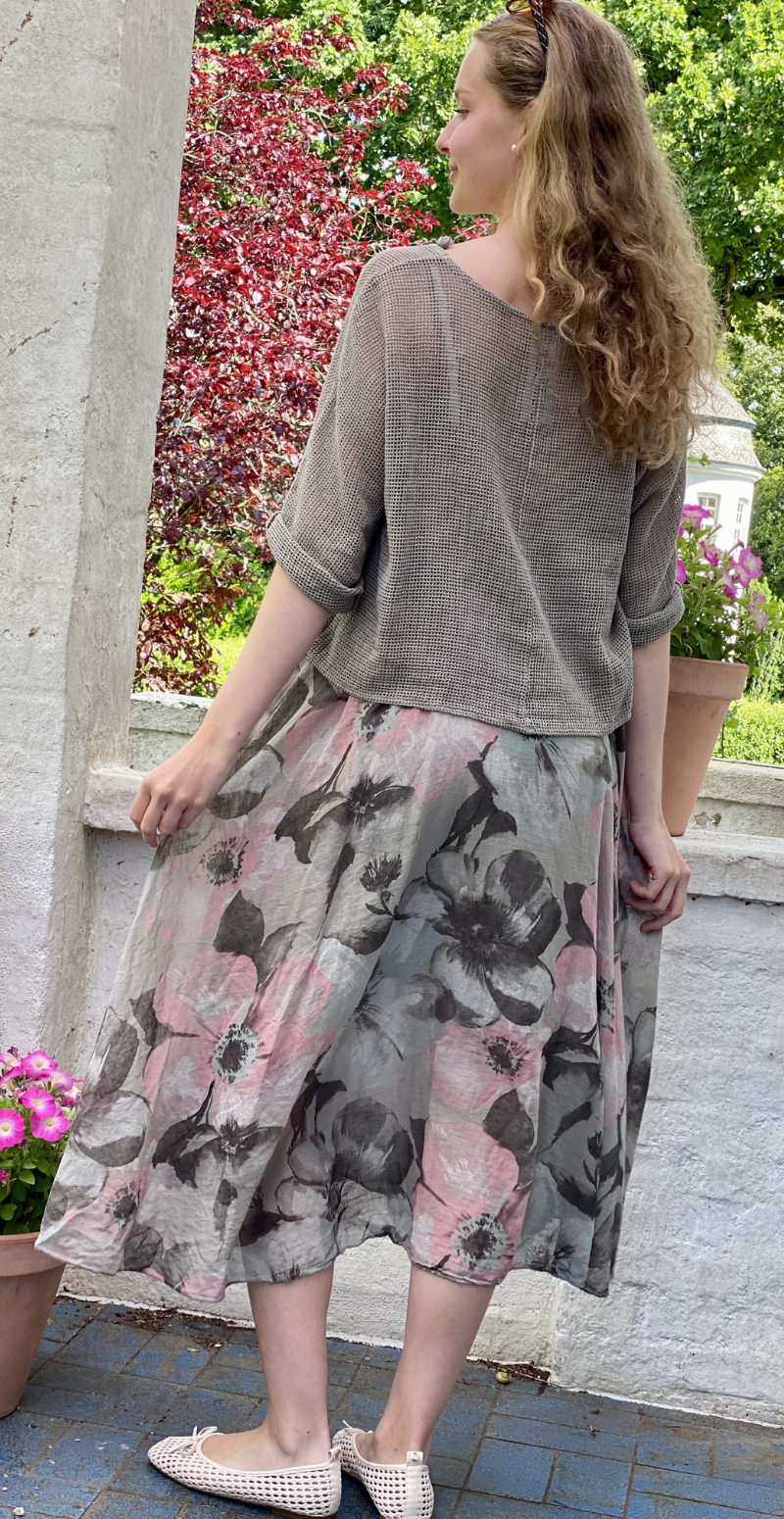 Ophelia kjole med blomsterprint og tynde stropper med tilhørende bluse fango LikeLondon