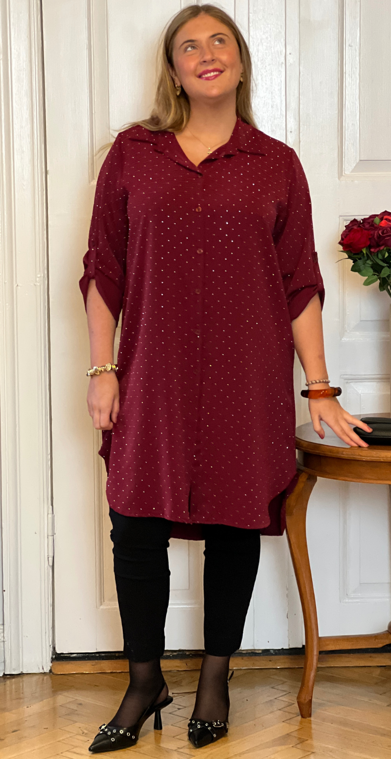 Forudbestil uge 49 Kaya tunika i satinlook med similisten bordeaux LikeLondon