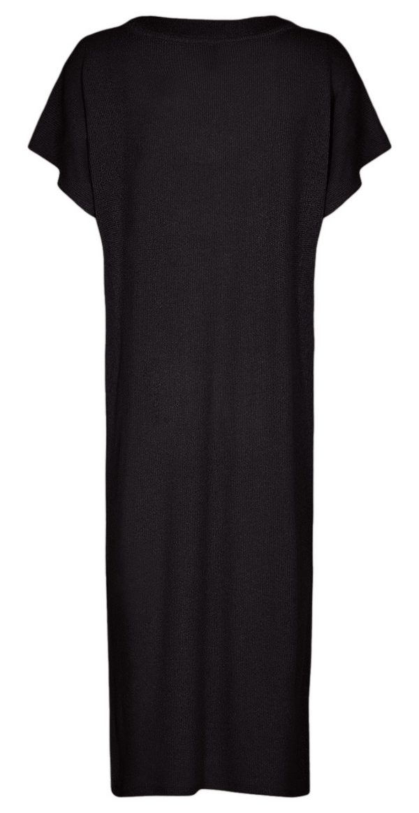 Lang kjole i en strikket kvalitet sort