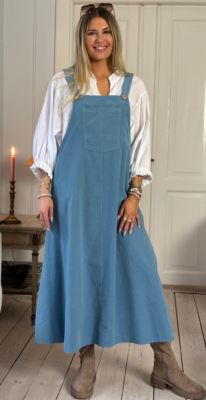 Camelia spencer i fløjl med lomme og træknapper light jeans LikeLondon