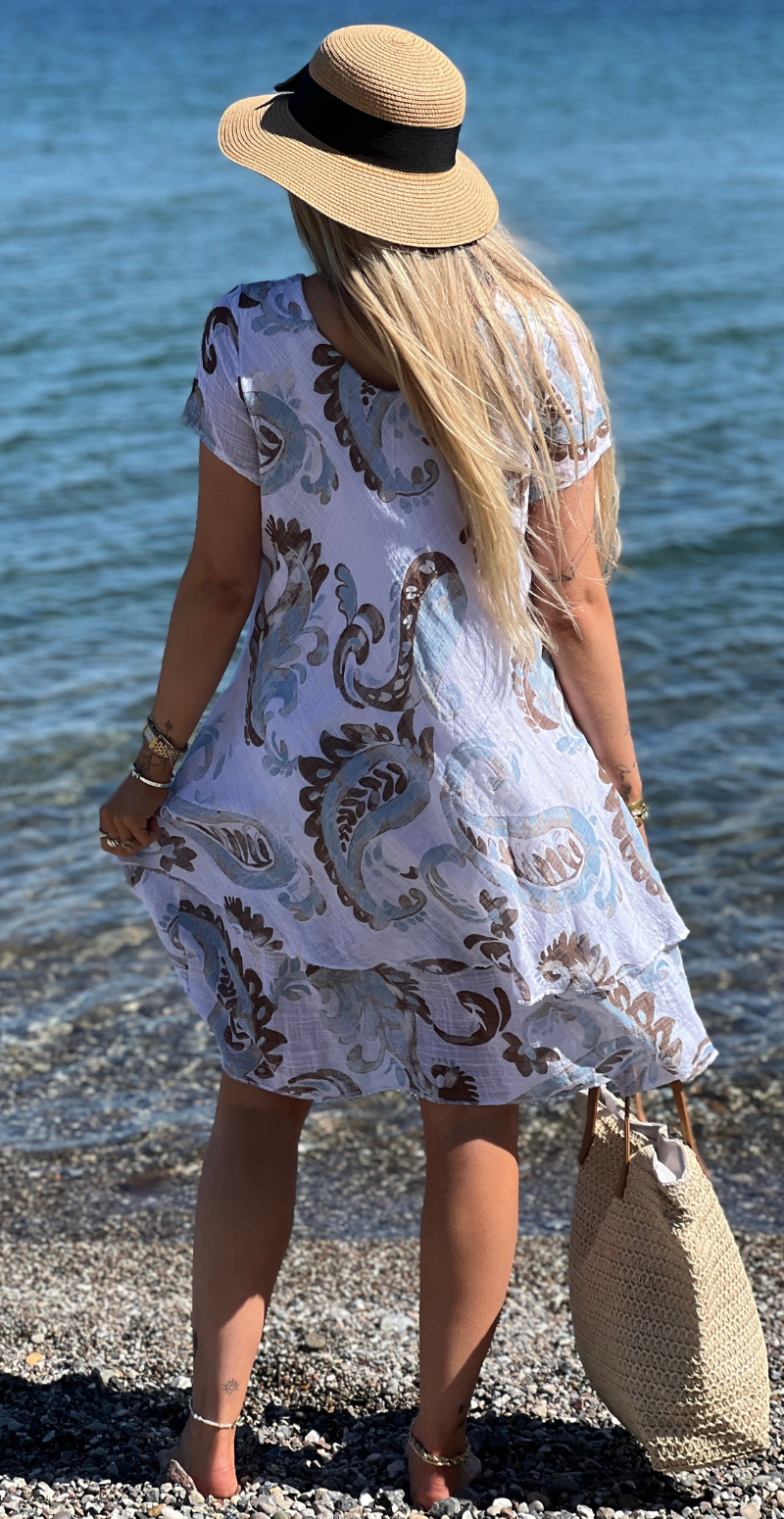 Simone kjole i 2 lag med paisley hvid LikeLondon