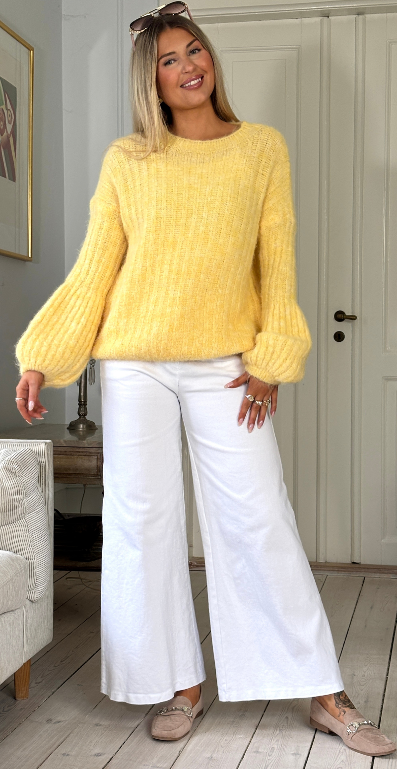 Betty striktbluse i rib med puffet ærme gul LikeLondon