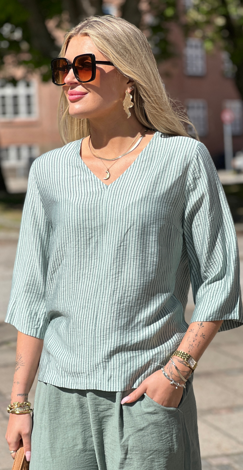 Fie bluse med v-hals og striber aqua gray mix B.young