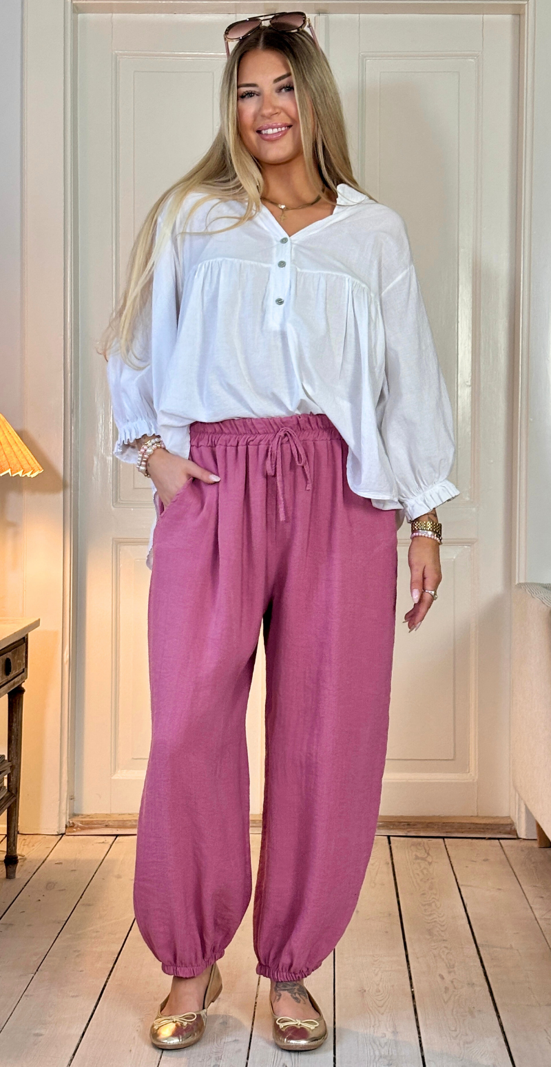 Marietta bukser med bindebånd i taljen og elastik i benene cipolla LikeLondon