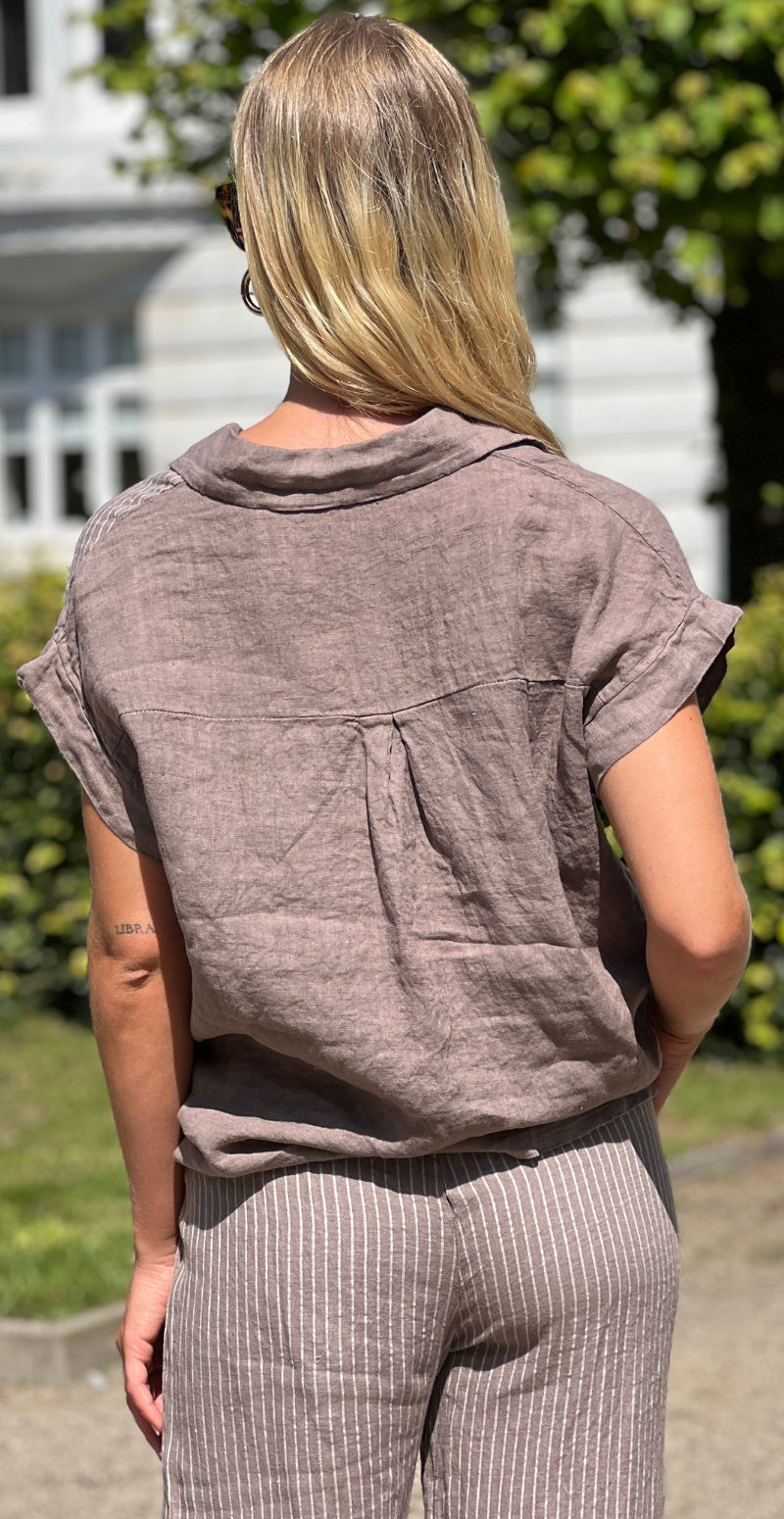 Kaitlin hørbluse med felter af striber fango LikeLondon