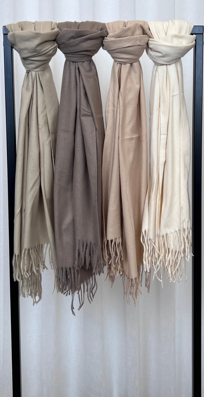 GAVE - Uldtørklæde i beige/creme nuancer LikeLondon