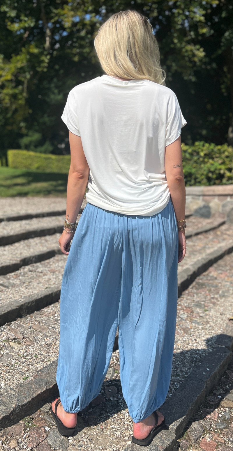 Jill buks med elastik ved talje og fod denim Likelondon