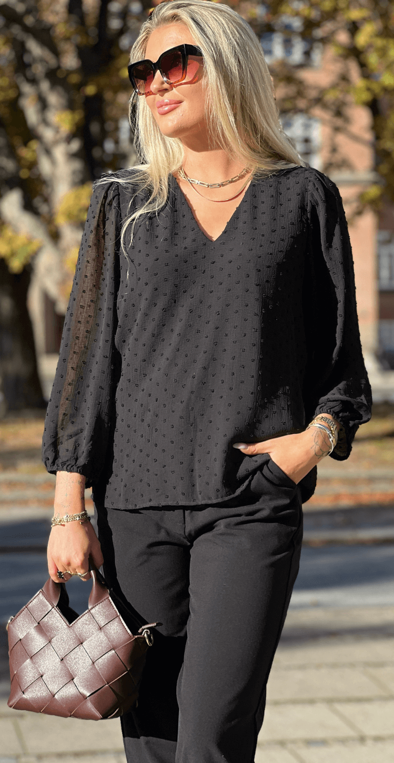 Izette bluse sort