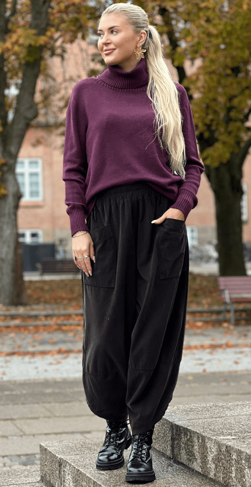 Abelone strik med rullekrave bordeaux LikeLondon