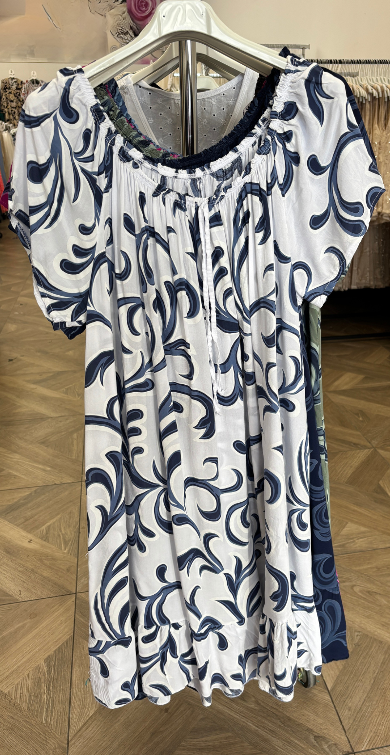 Tincha kjole med bindebånd og print hvid LikeLondon