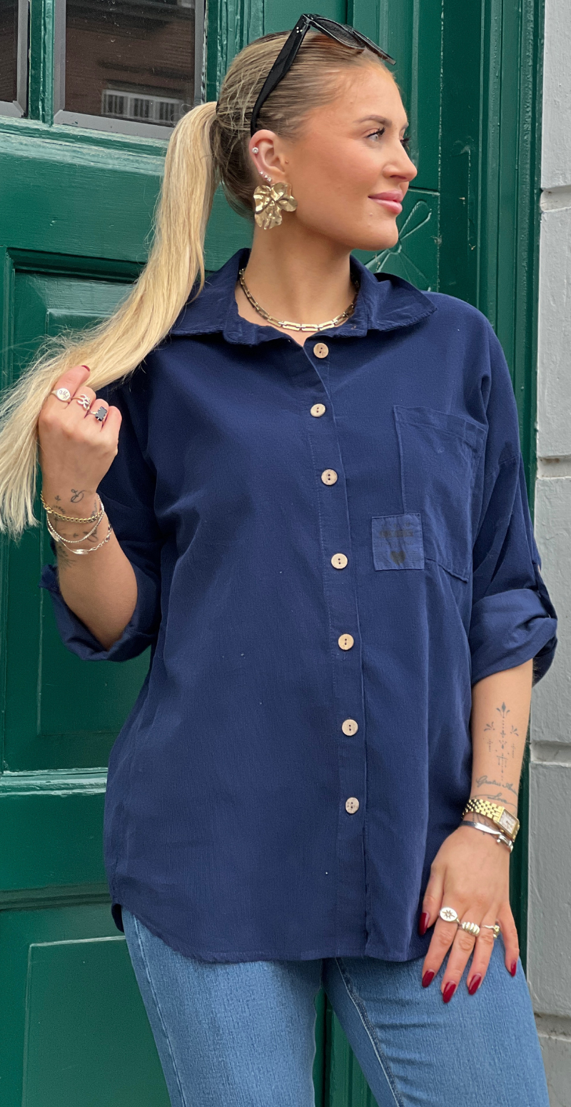 Venia fløjlsskjorte med lomme navy LikeLondon