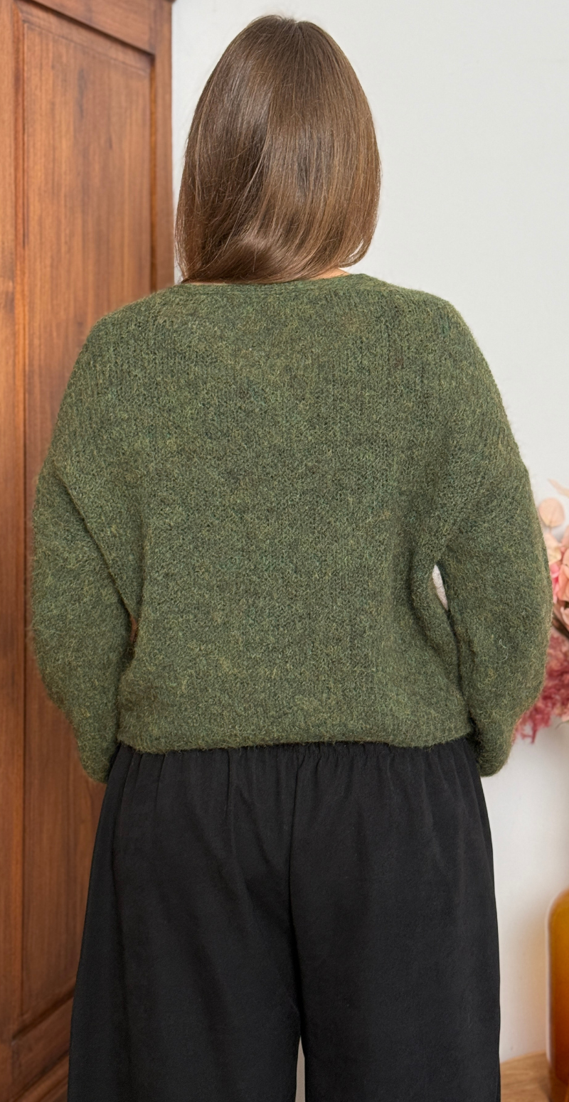 Kitty strikcardigan med wrapeffekt og knapper army LikeLondon