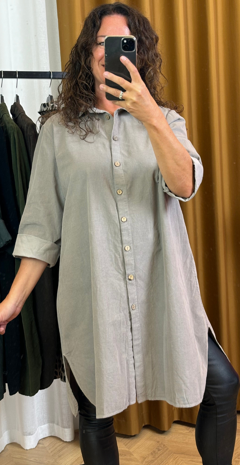 Danica fløjls kjole-tunika med knapstolpe fango LikeLondon