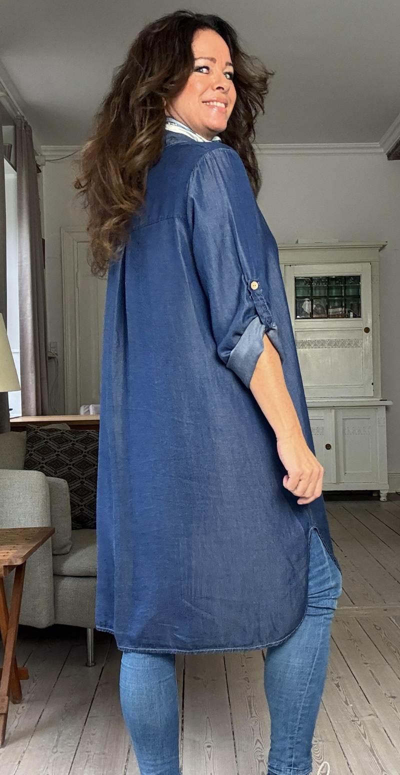 Ivy denim kjole med knapper dark jeans LikeLondon