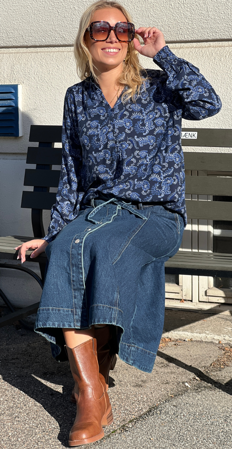 Lukan denimnederdel med knapper dark blue denim B.young