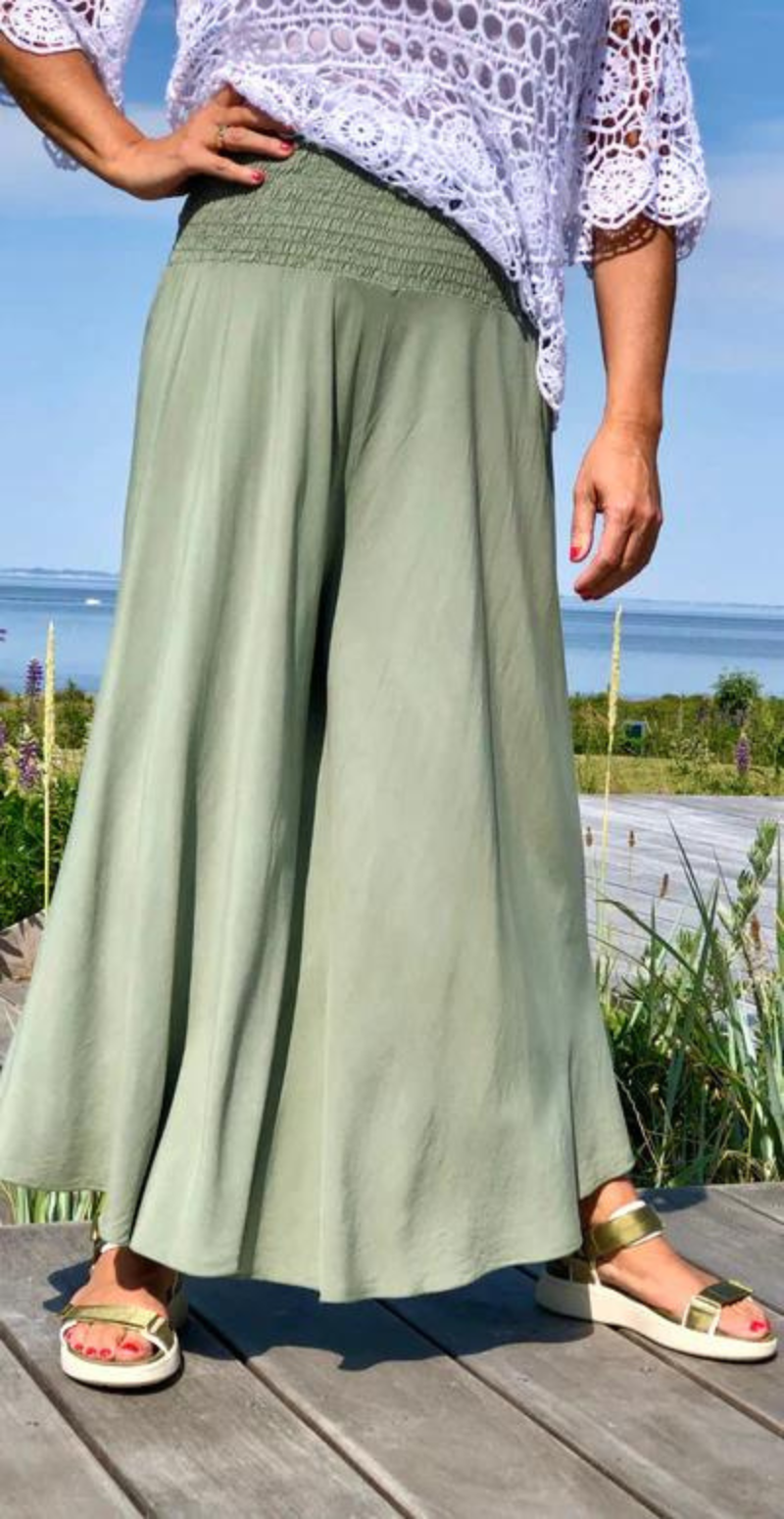 Dina bukser med brede ben khaki Likelondon