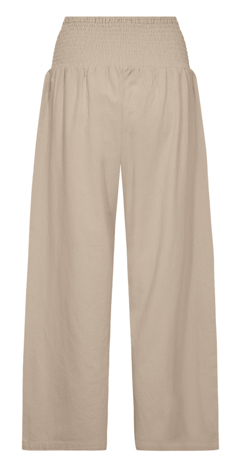 buks med elastik i taljen camel