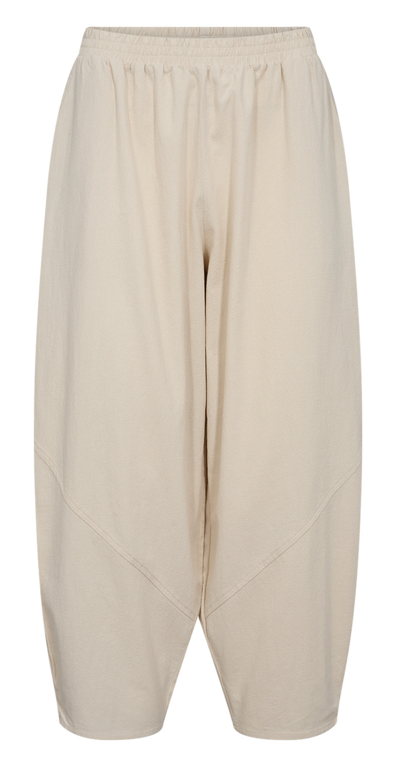 bukser med elastik i taljen og 7/8 længe sand