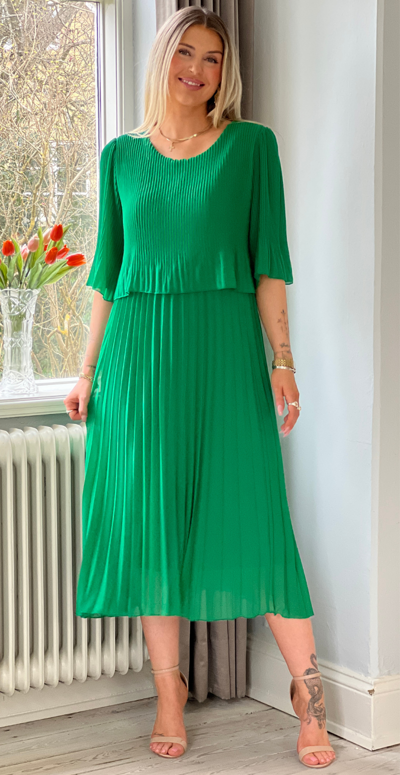 Forudbestil uge 15 Carmen plisseret kjole med elastik i taljen grøn LikeLondonf