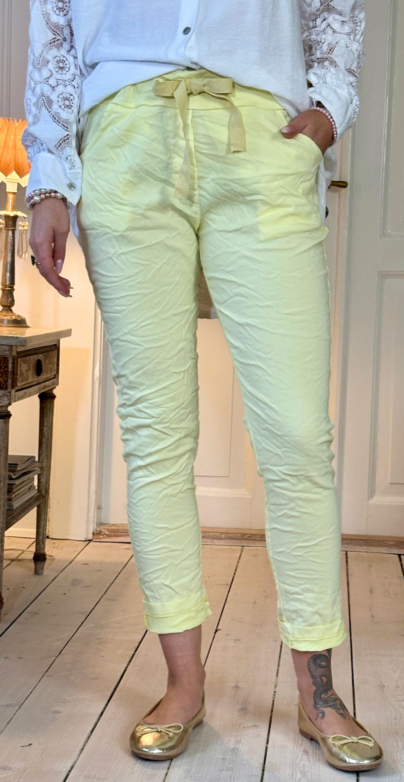 Forudbestil uge 12 Nora luksus bukser gul LikeLondon