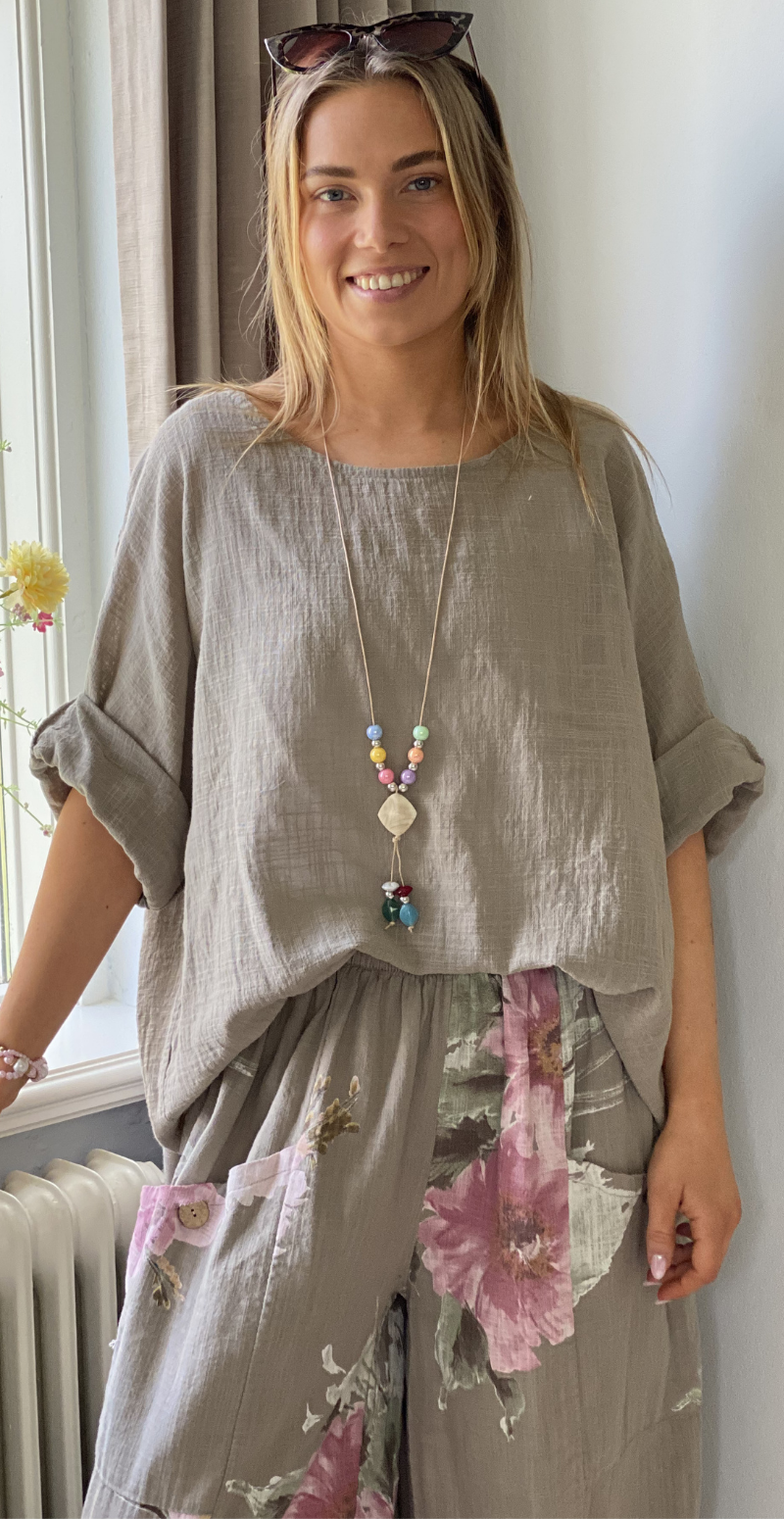 Forudbestil uge 18 Alida bluse med vidde og halskæde fango LikeLondon