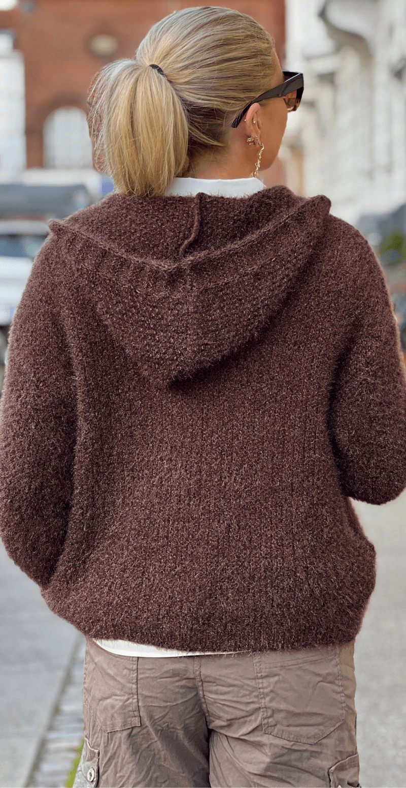 Saseline cardigan med hætte og guldknapper brun LikeLondon