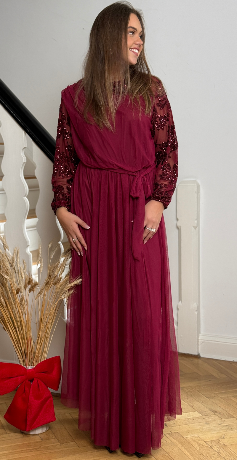 Nash kjole i chiffon med pailletter og bindbånd bordeaux LikeLondon