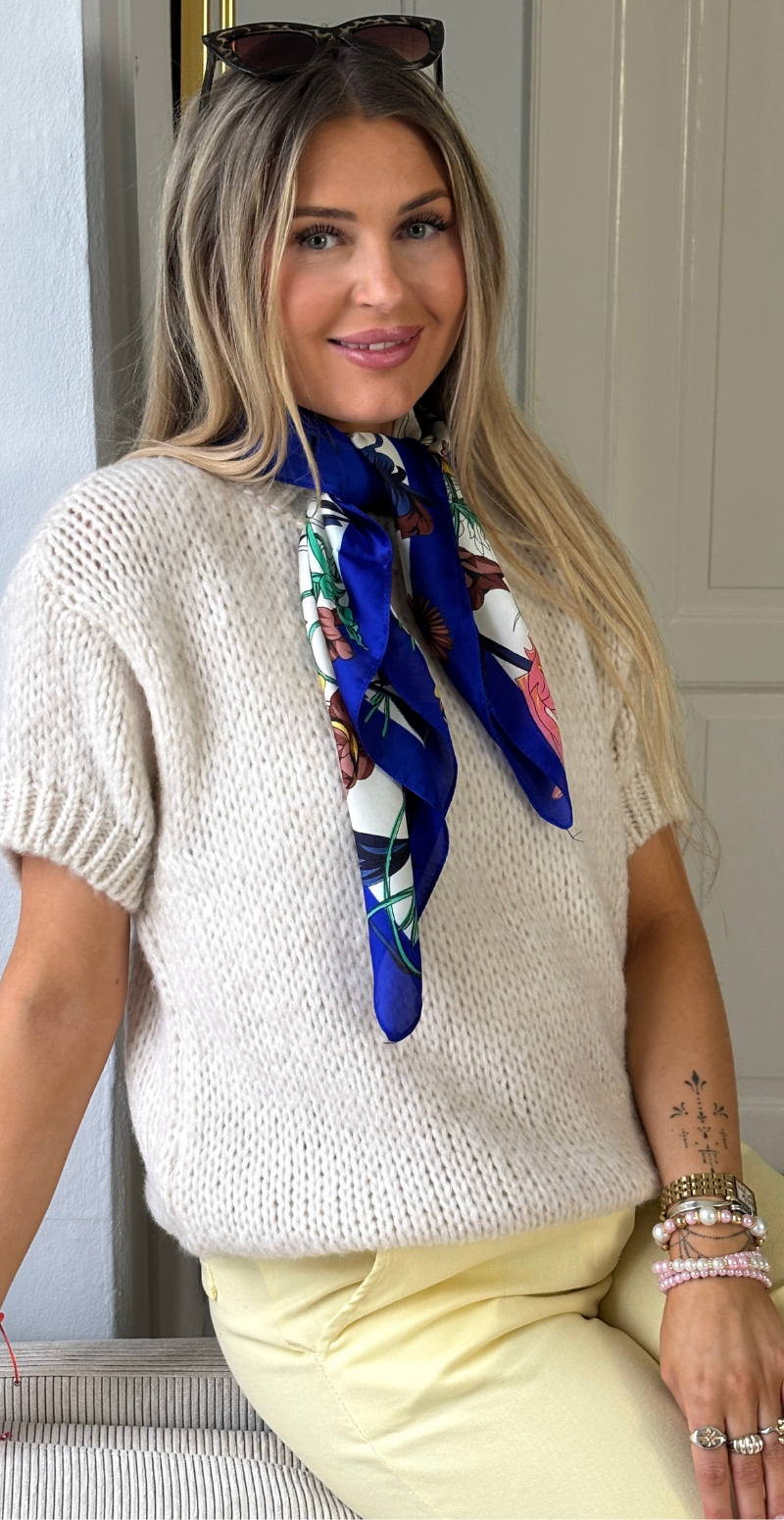 Silketørklæde med farverige blomster royalblue LikeLondon