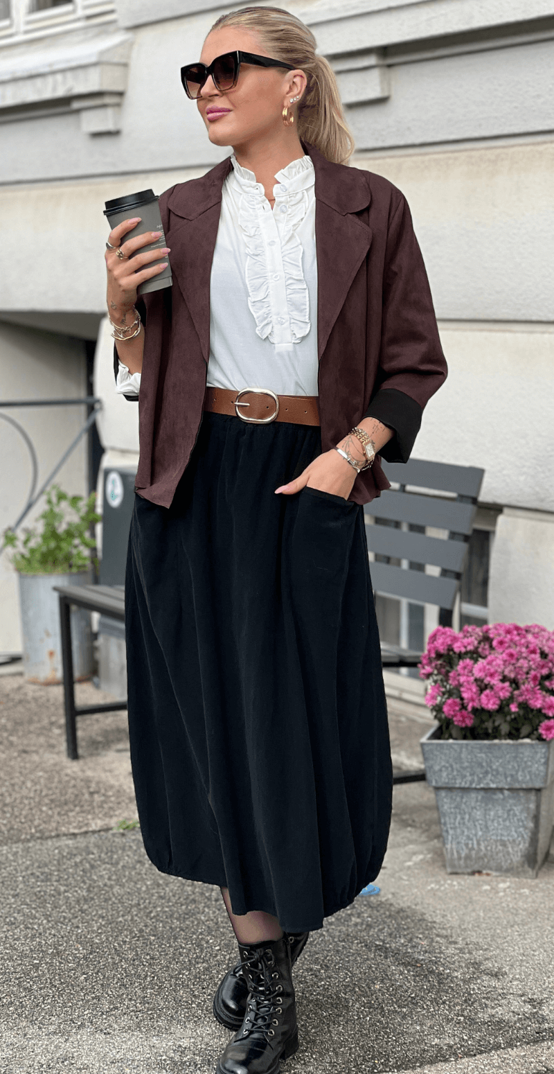 Allison fløjlsnederdel med lommer sort LikeLondon