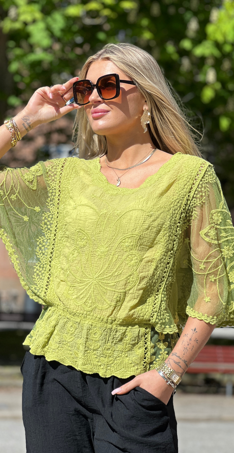 Lexi bluse med elastik i taljen og blonde lime LikeLondon