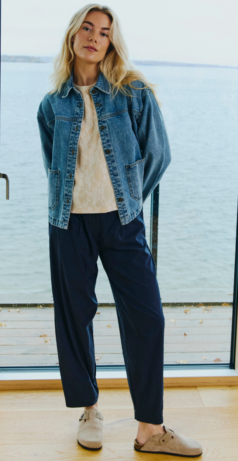 Hamy barrelbukser med læg navy blazer Freequent