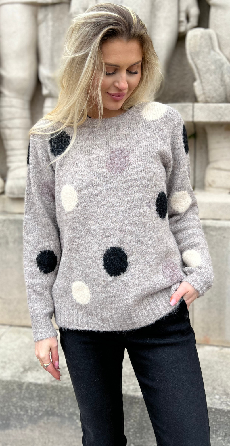 Louisa pullover desert taupe w. black