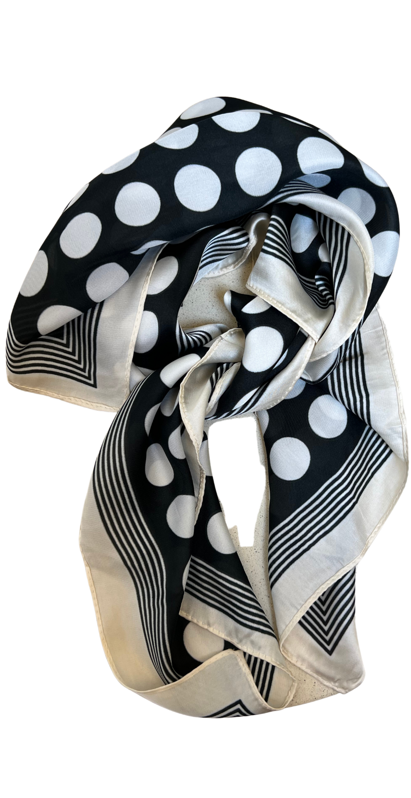 Tørklæde med hvide prikker LikeLondon