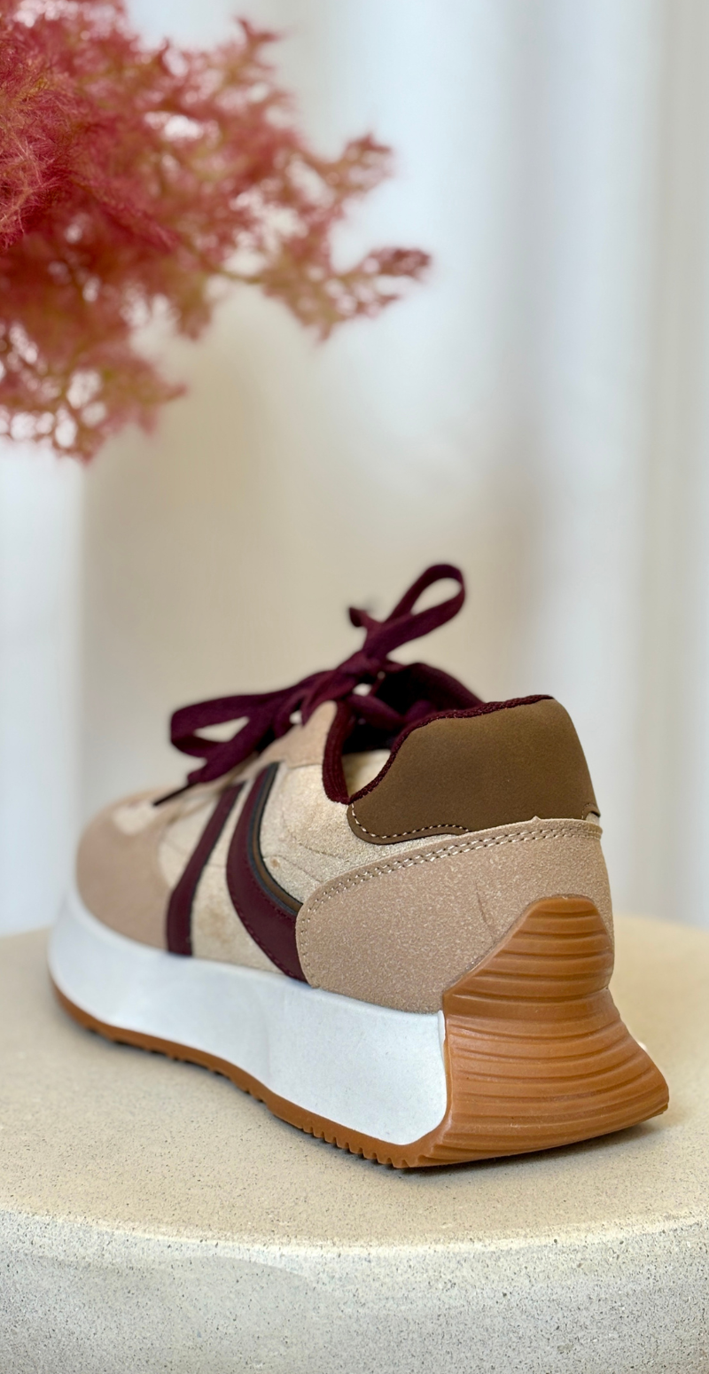 Sneakers med høj sål wine LikeLondon