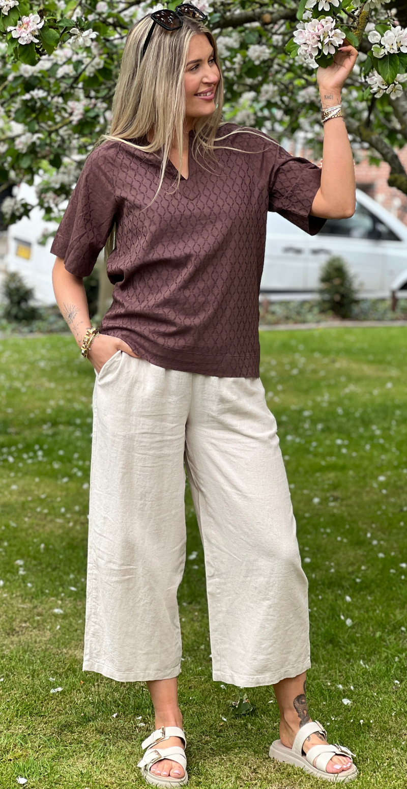 Farley bluse med broderet mønster french roast B.young