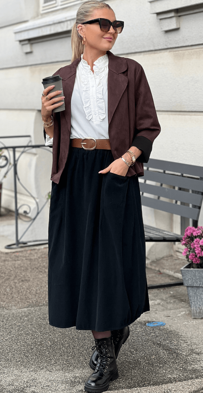 Allison fløjlsnederdel med lommer sort LikeLondon