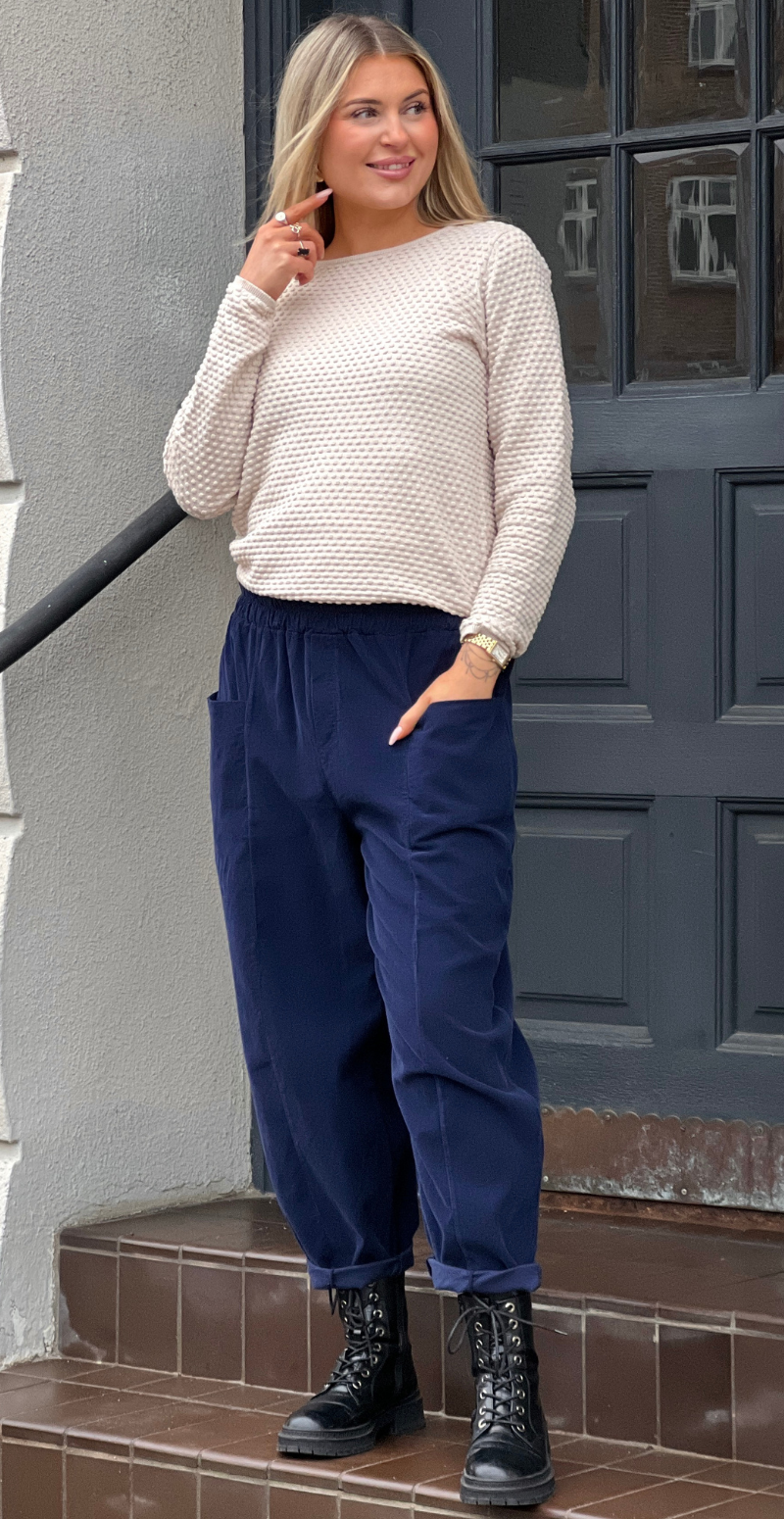 Nella fløjlsbukser med lommer foran og elastik i taljen navy LikeLondon