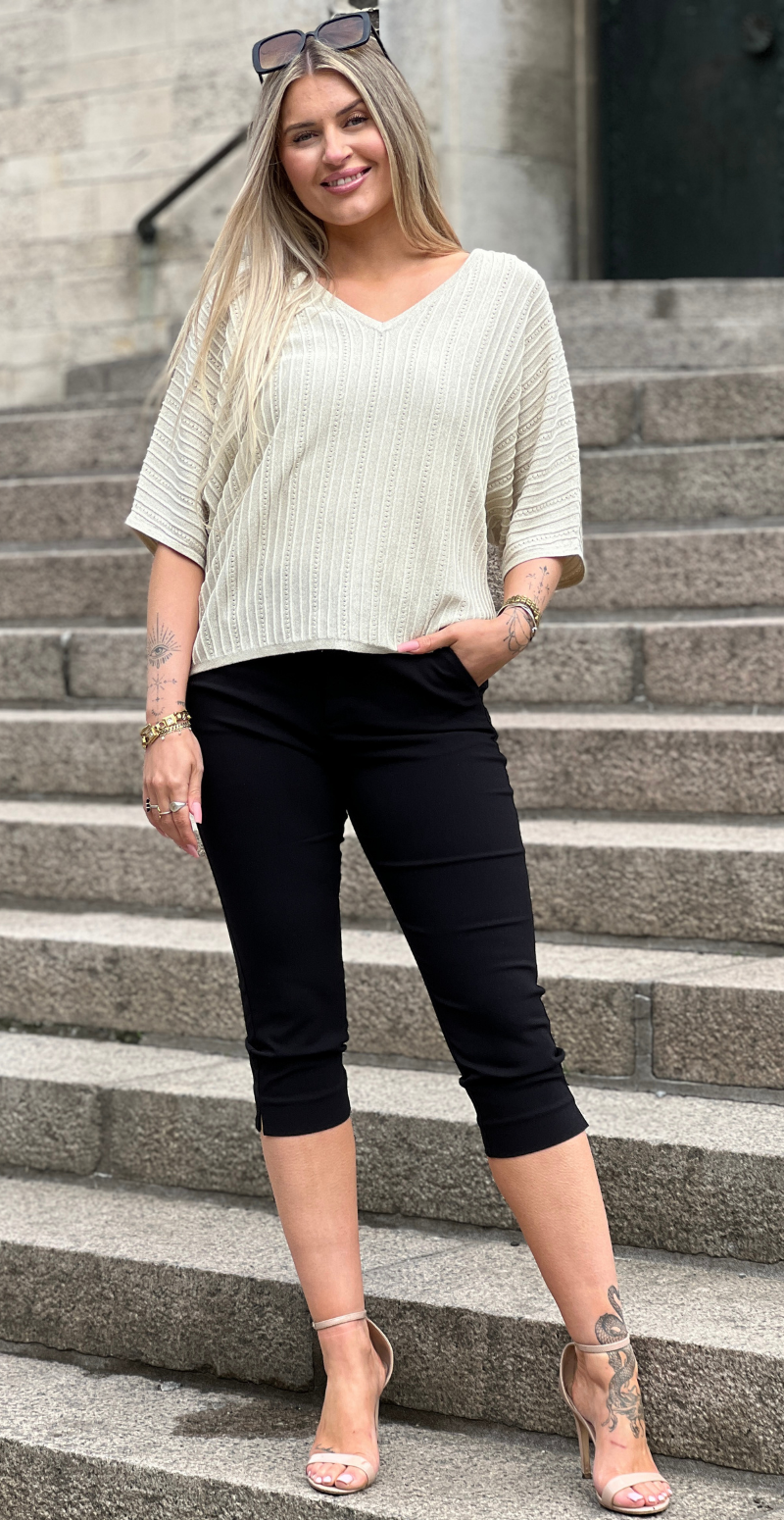 Solvej capri bukser sort FreeQuent
