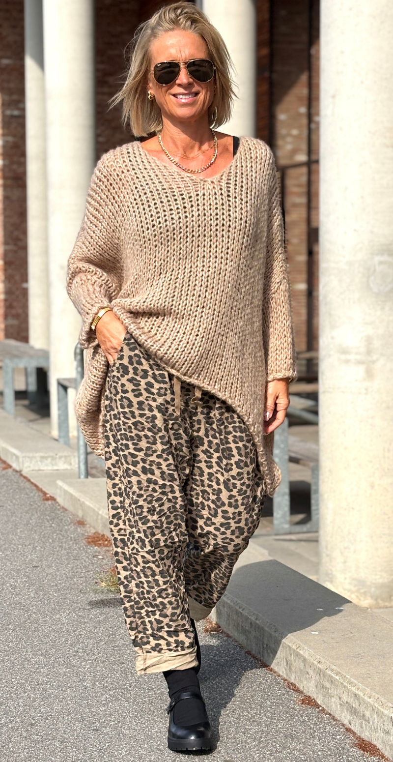 Beatrix oversized strik i grov rib camello LikeLondon