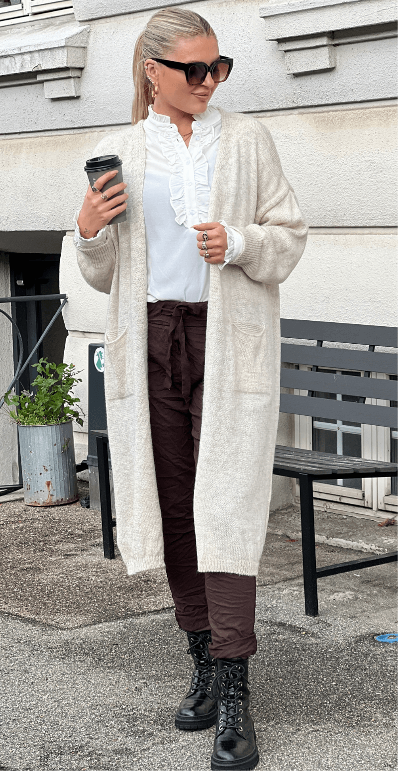Forudbestil uge 40 Ramona lang strik cardigan med hest på ryggen beige LikeLondon