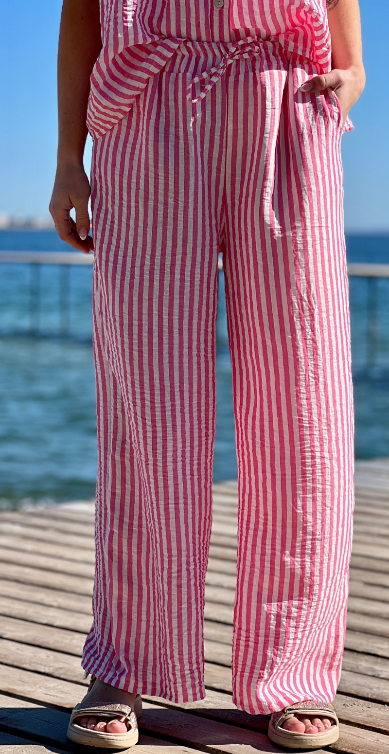 Lilje sæt med stribet bluse og bukser pink LikeLondon