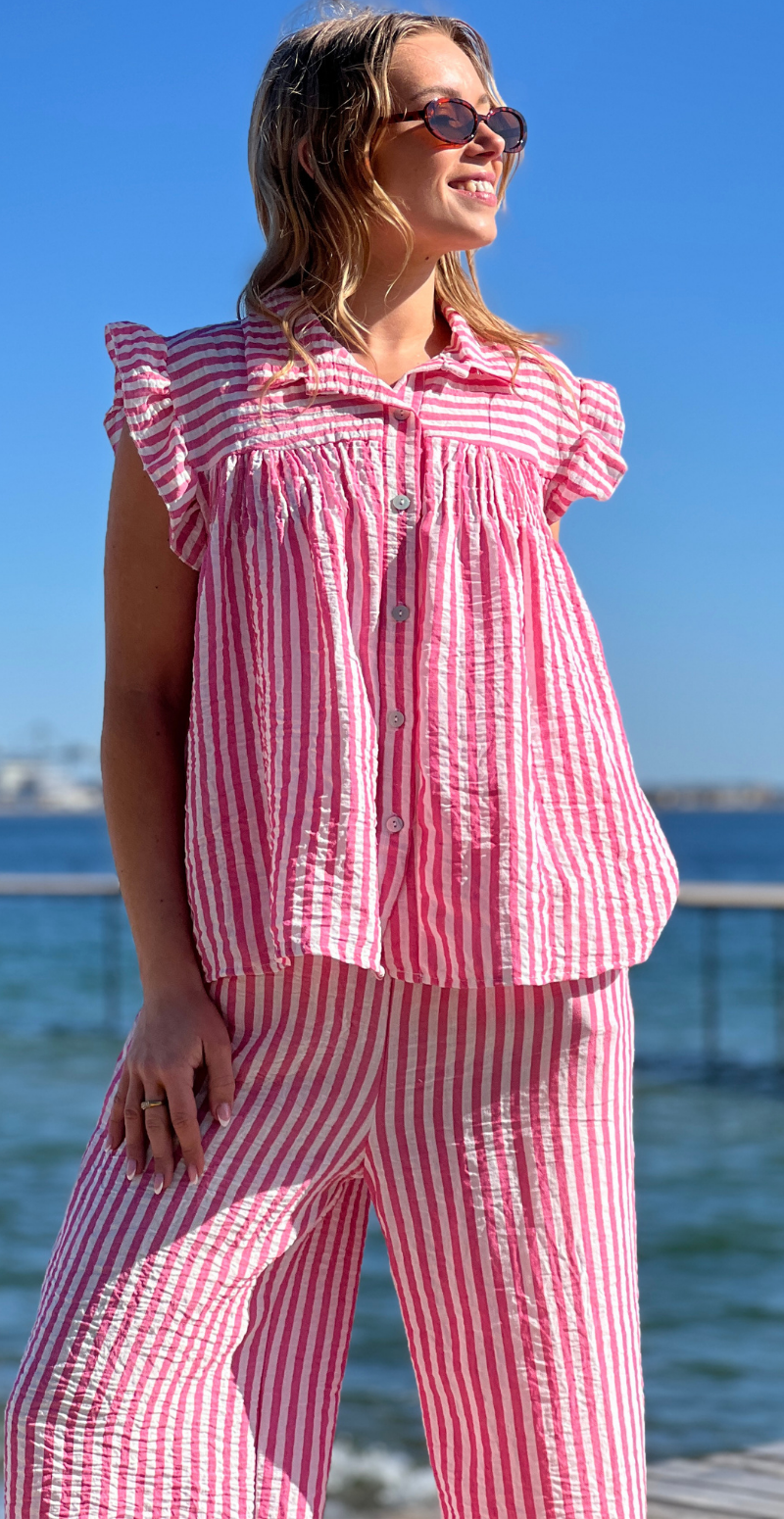 Lilje sæt med stribet bluse og bukser pink LikeLondon