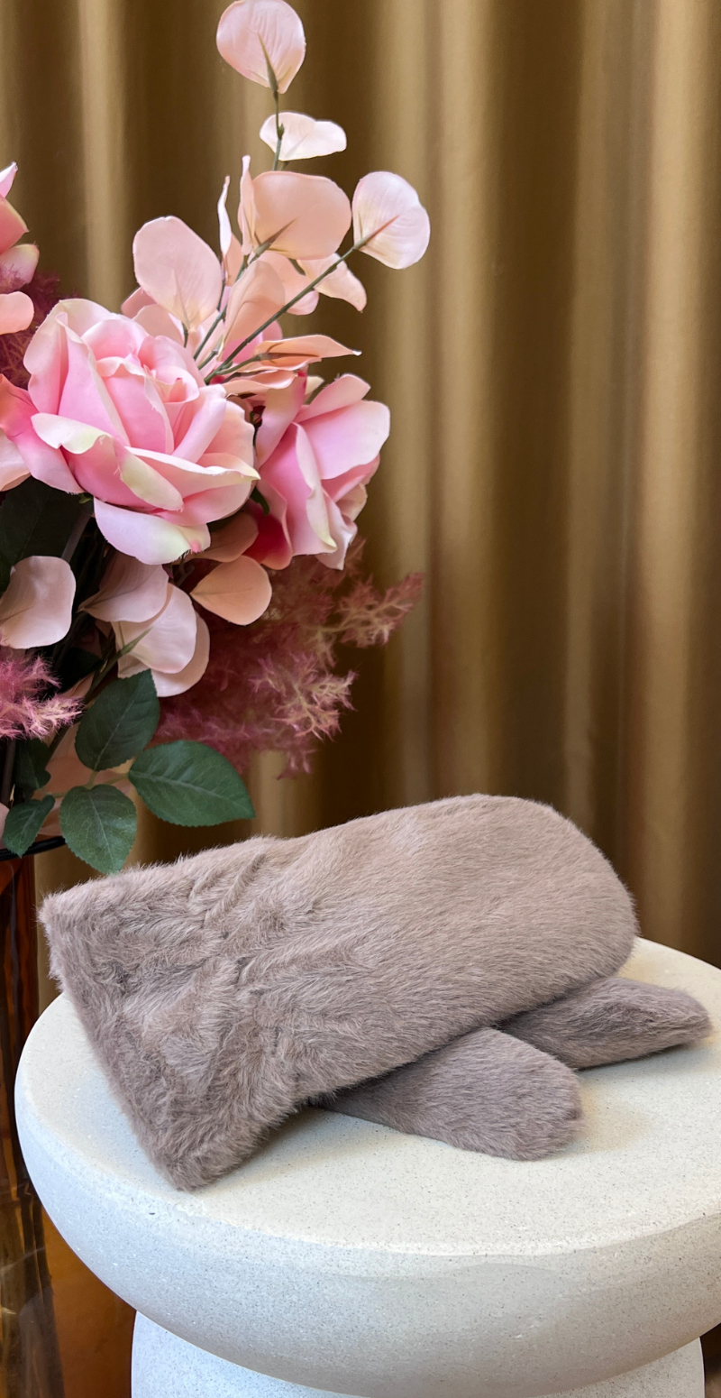 Luffer med fake fur taupe LikeLondon