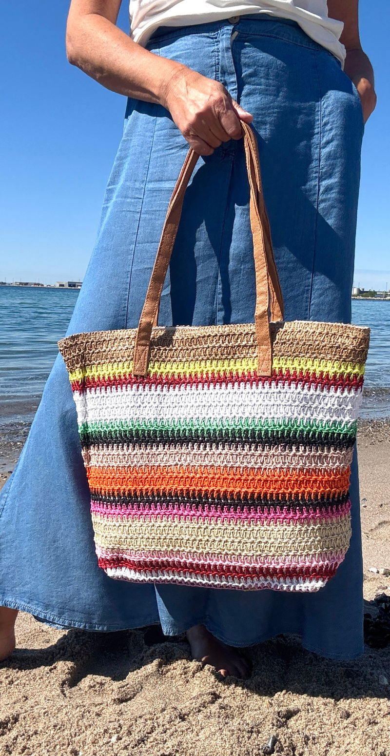 Flettaske med striber og lynlås multi LikeLondon