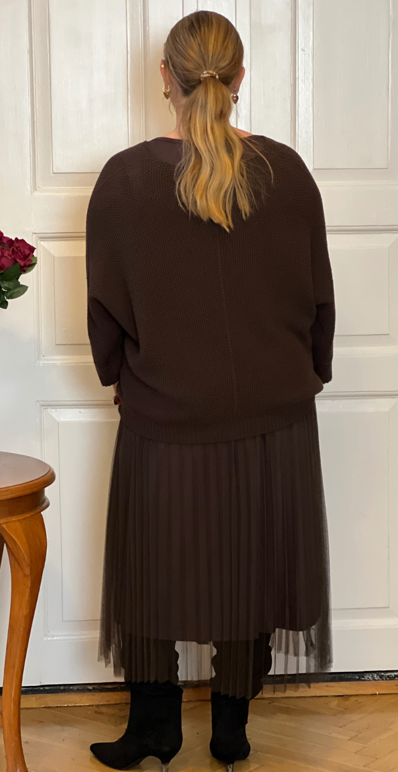 Joleen sæt med kjole og strik brun LikeLondon