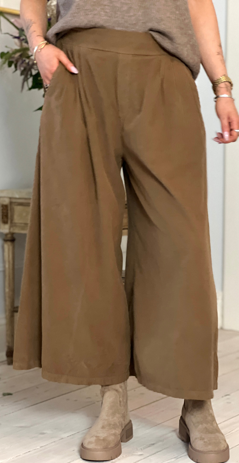 Marnie fløjlsbukser med vidde noce LikeLondon