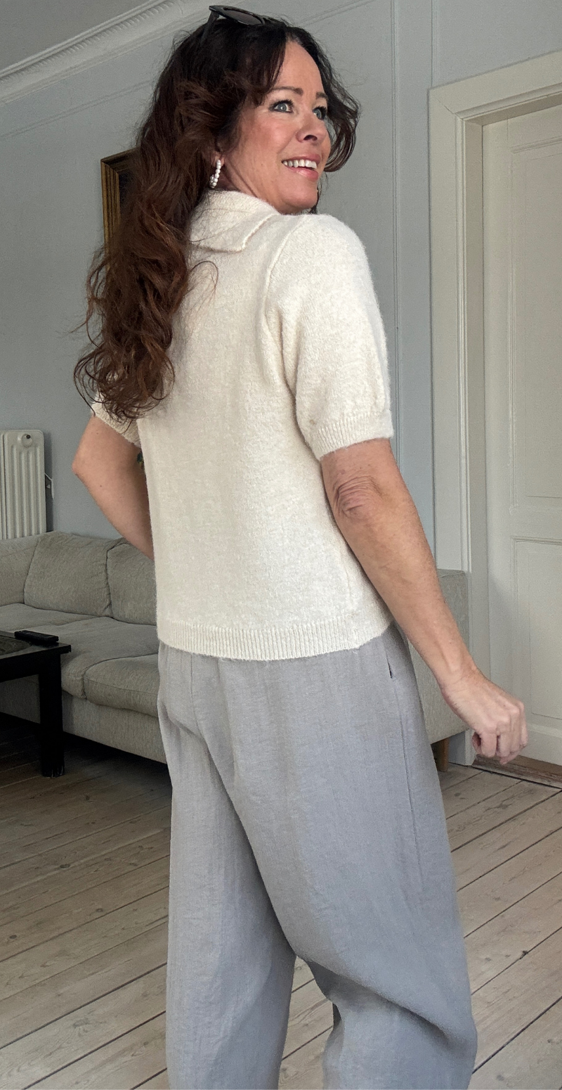 Dottie kortærmet strik med krave beige LikeLondon