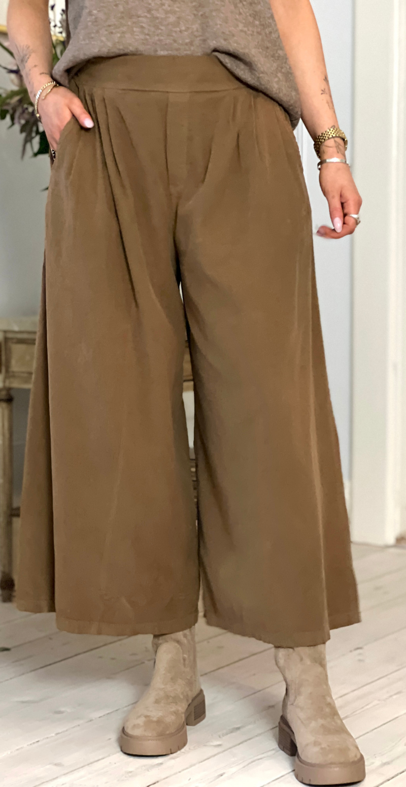 Marnie fløjlsbukser med vidde noce LikeLondon