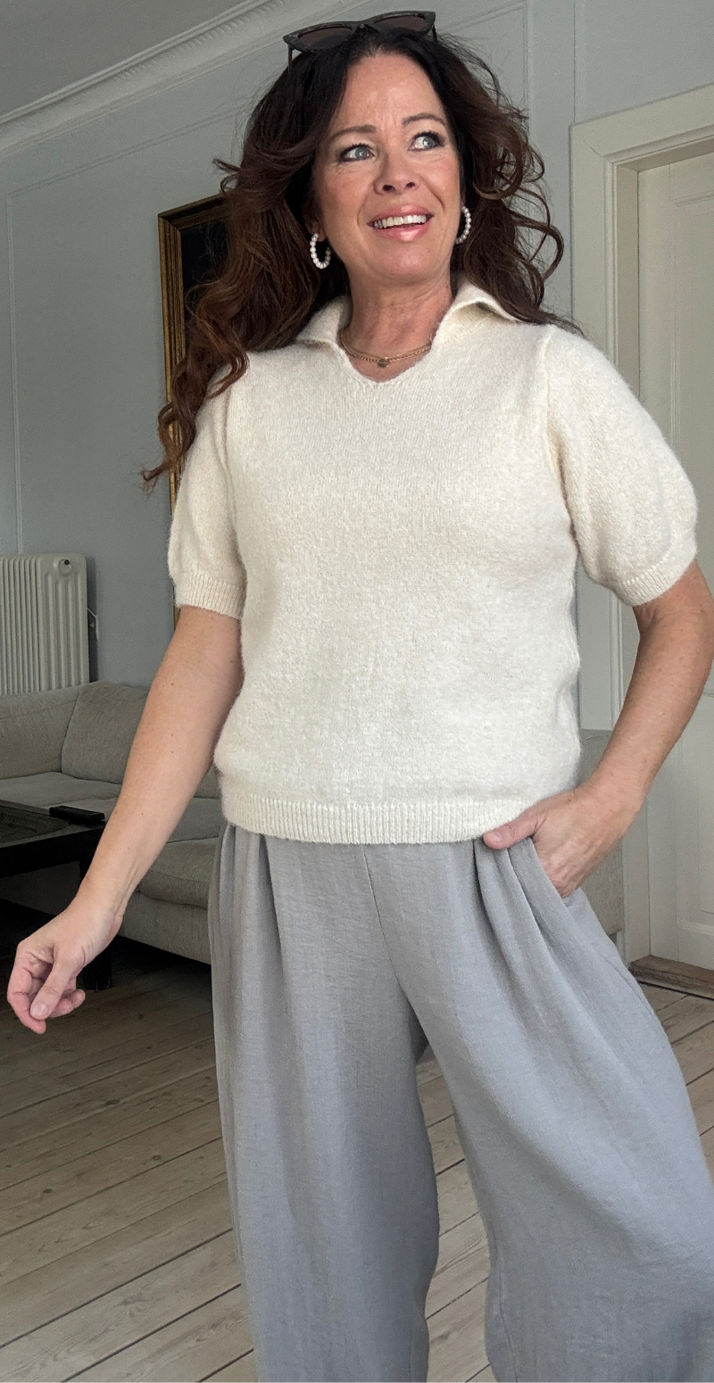 Dottie kortærmet strik med krave beige LikeLondon